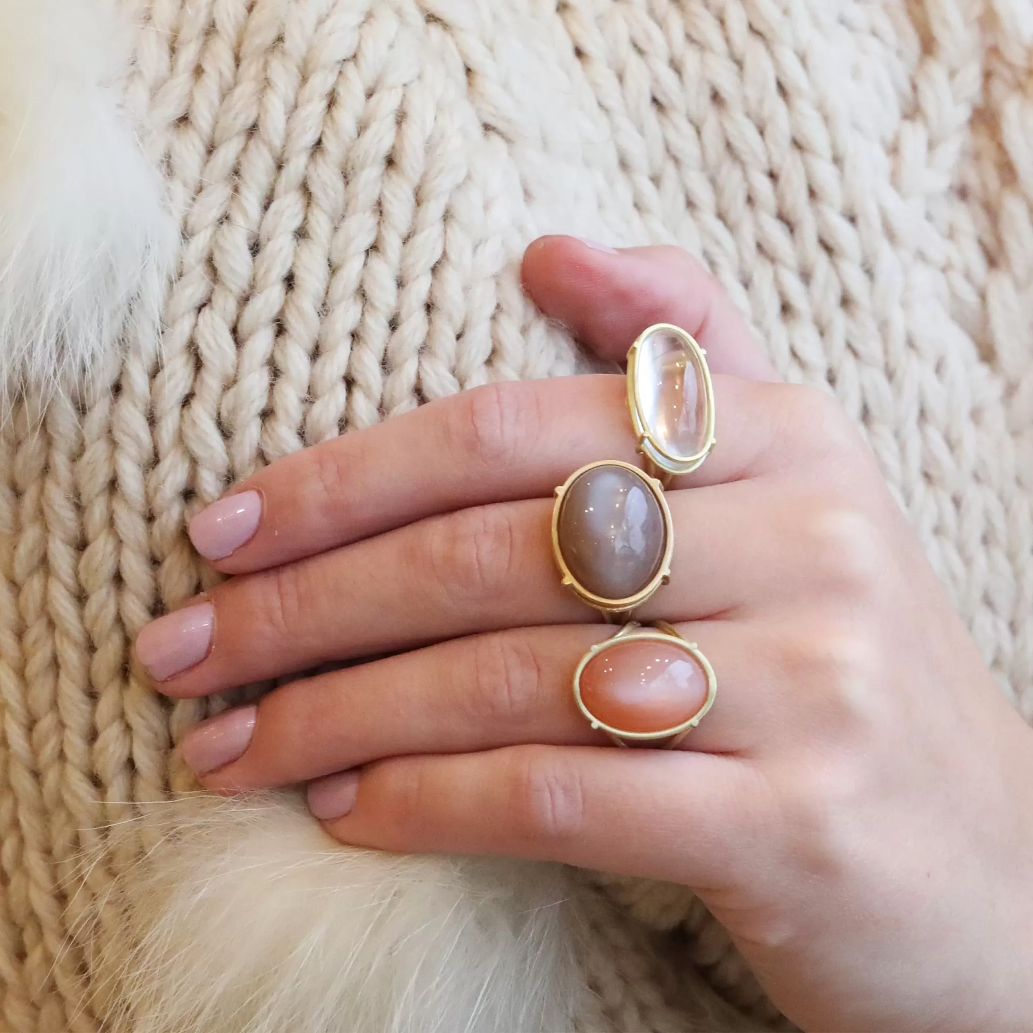 18K Gold and Cabochon Apricot Moonstone Ring in Cage Setting