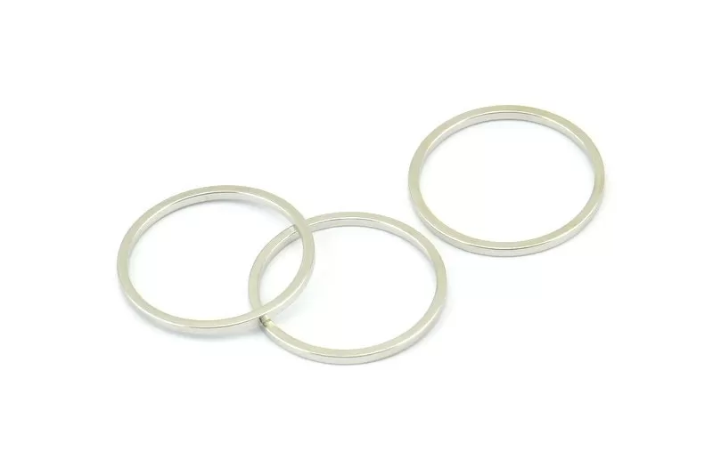 18mm Circle Connectors - 25 Silver Tone Circle Connectors (18x1x1mm) BS 1096 H0573