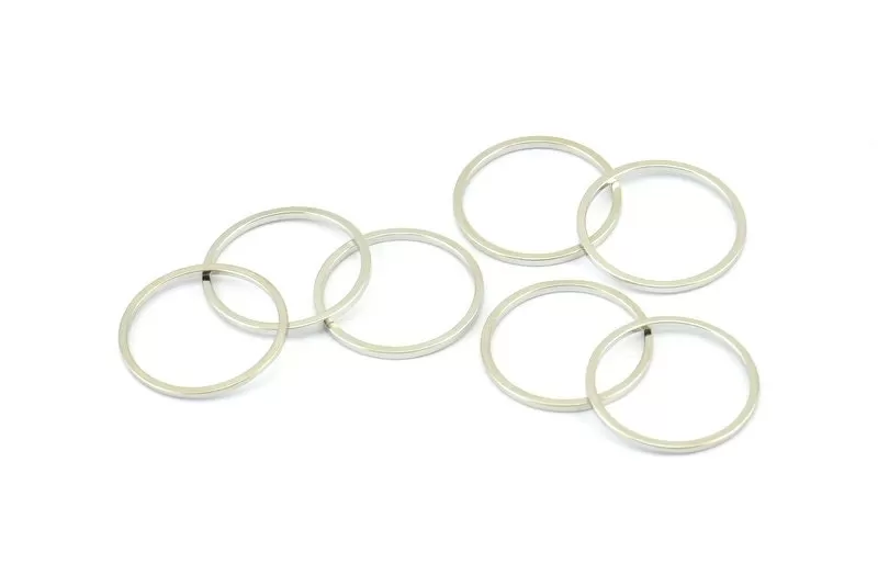 18mm Circle Connectors - 25 Silver Tone Circle Connectors (18x1x1mm) BS 1096 H0573