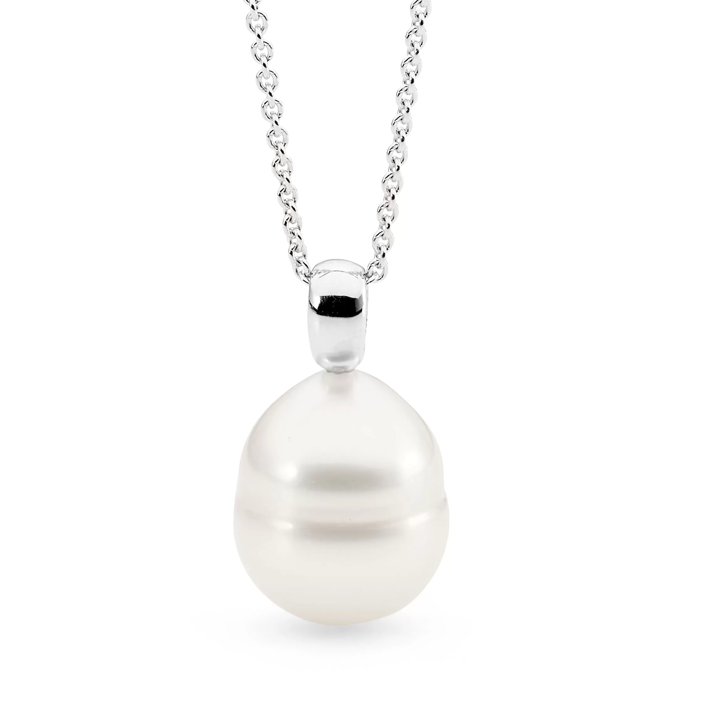 Classic Pearl Pendant