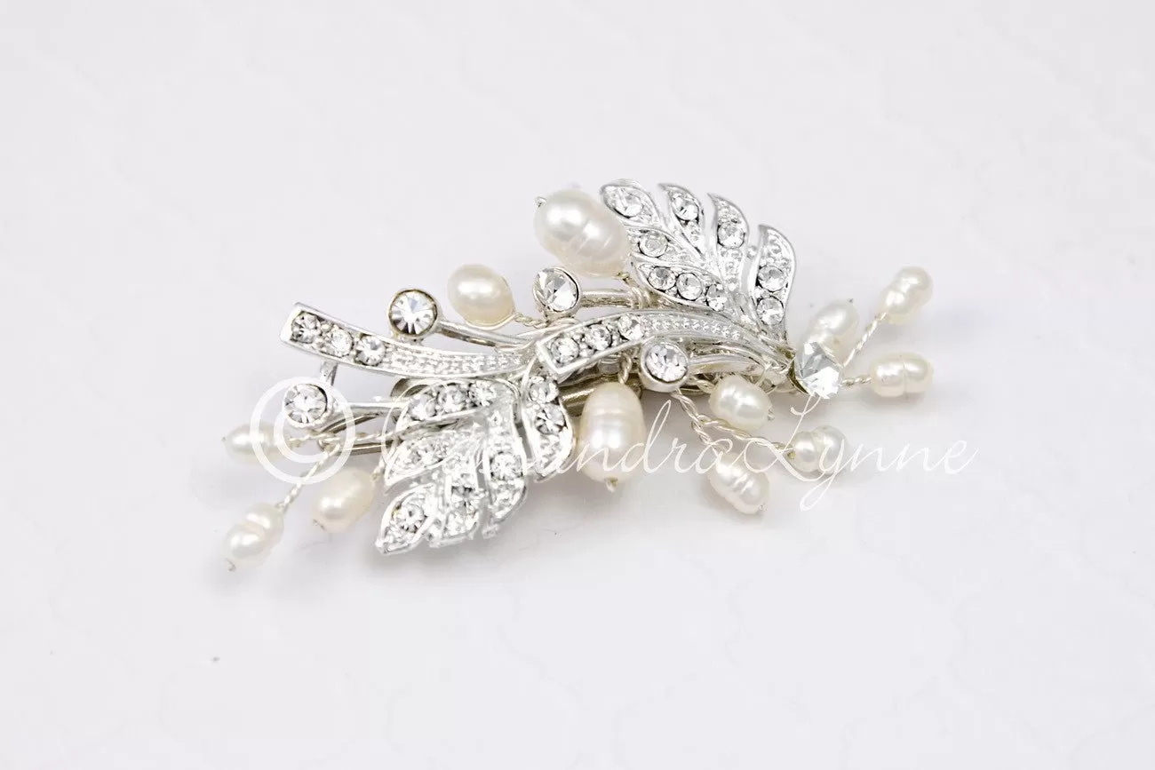 Petite Wedding Clip with Feather and Pearl Design