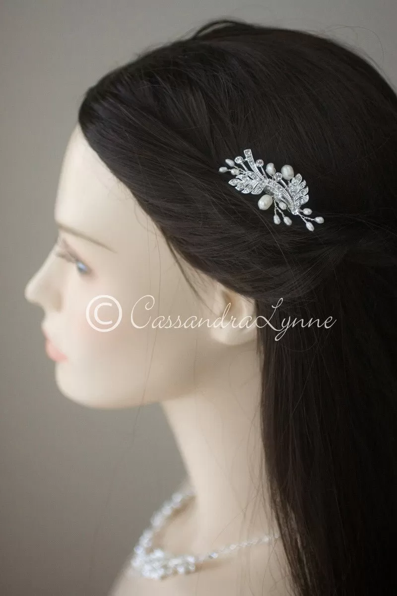 Petite Wedding Clip with Feather and Pearl Design