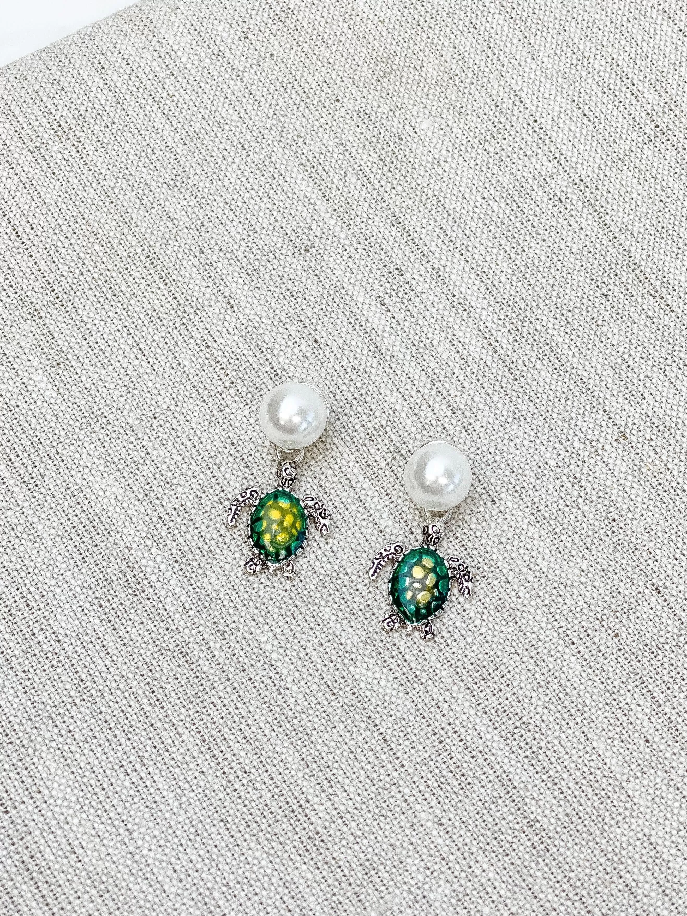 Turtle Charm Pearl Dangle Earrings